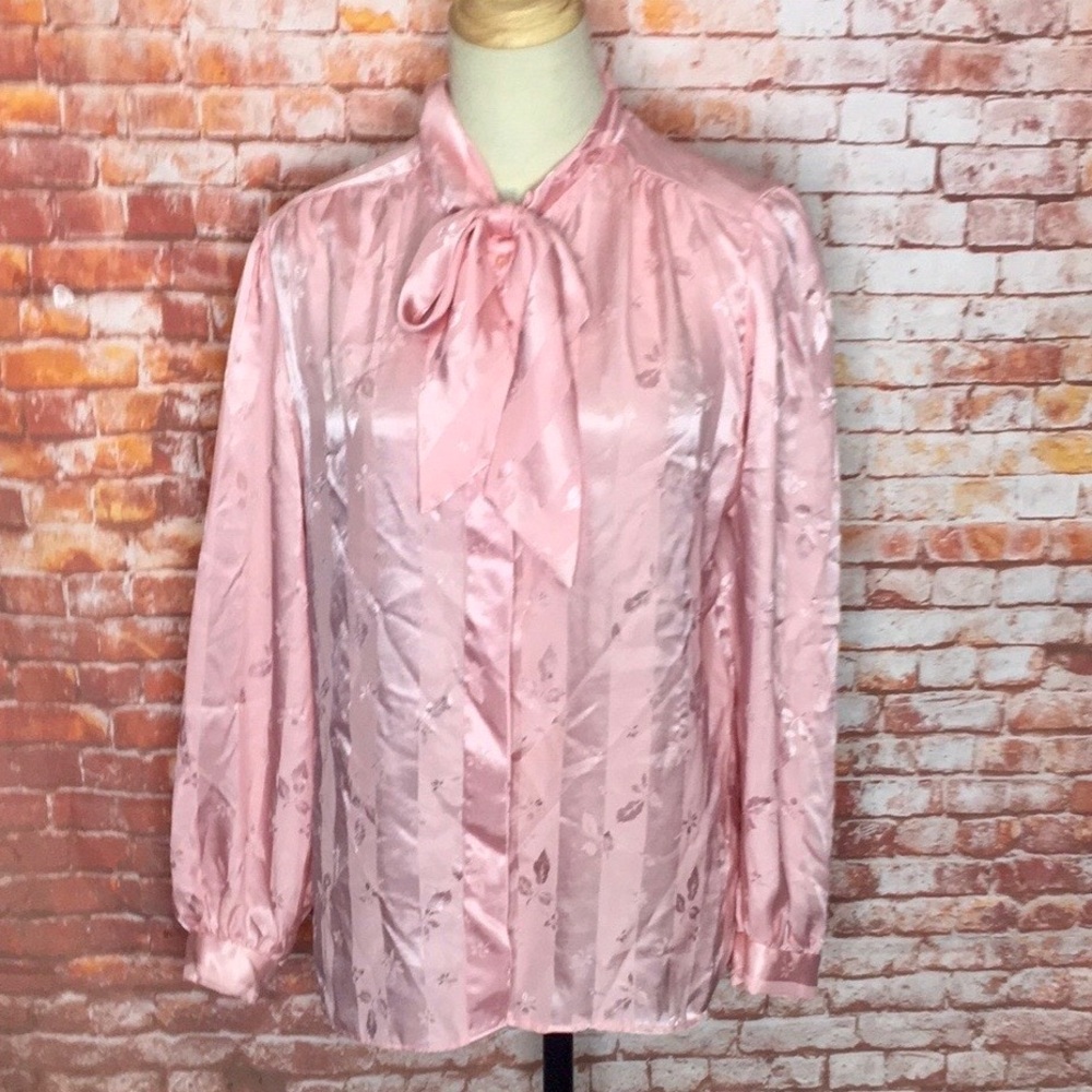 Vintage 70s Laura Mae Pink Sarin Jacquard Secretary Blouse